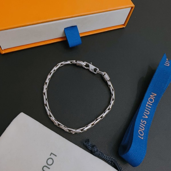 Jewelry Louis Vuitton 229