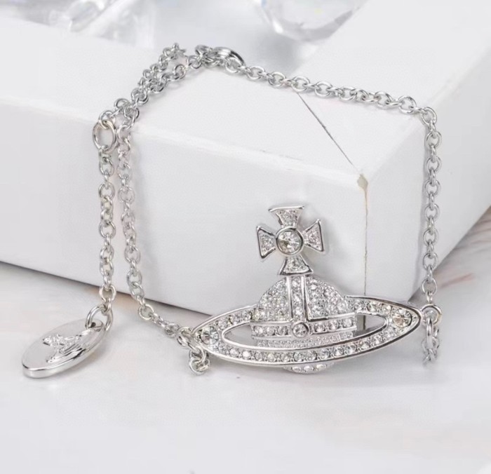 Jewelry vivienne westwood 98