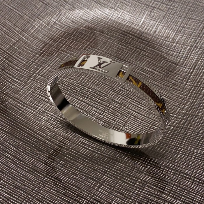 Jewelry Louis Vuitton 223