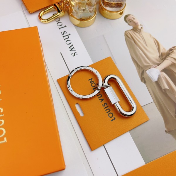 Jewelry Louis Vuitton 235