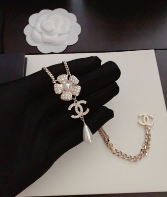 Jewelry Chanel 1057