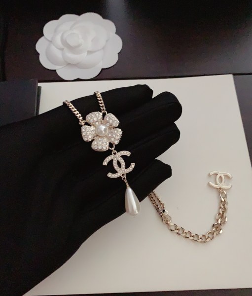 Jewelry Chanel 1057