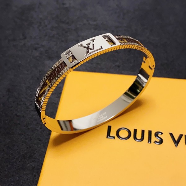 Jewelry Louis Vuitton 223