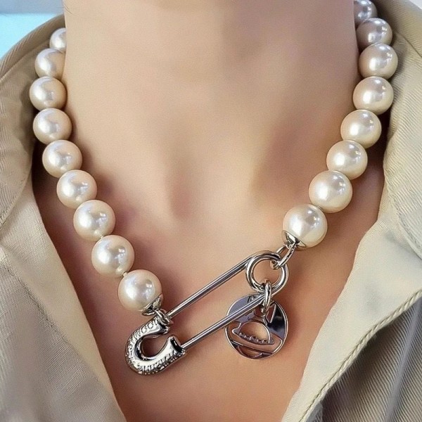 Jewelry vivienne westwood 100