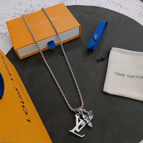 Jewelry Louis Vuitton 274