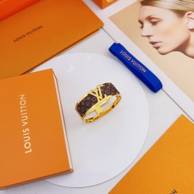 Jewelry Louis Vuitton 246