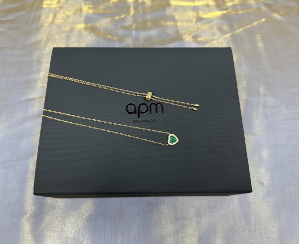 Jewelry APM 24