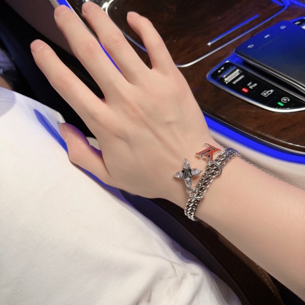 Jewelry Louis Vuitton 262