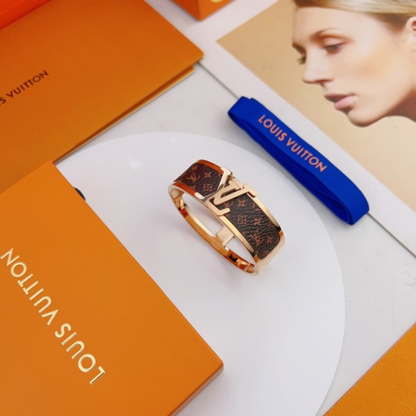 Jewelry Louis Vuitton 248