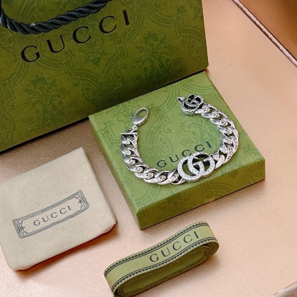 Jewelry Gucci 496
