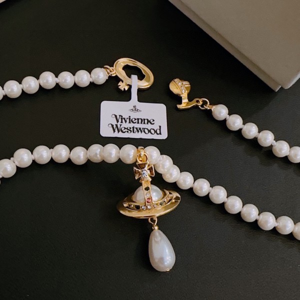 Jewelry vivienne westwood 104