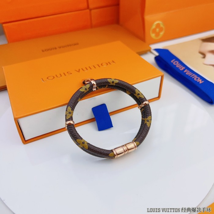 Jewelry Louis Vuitton 244