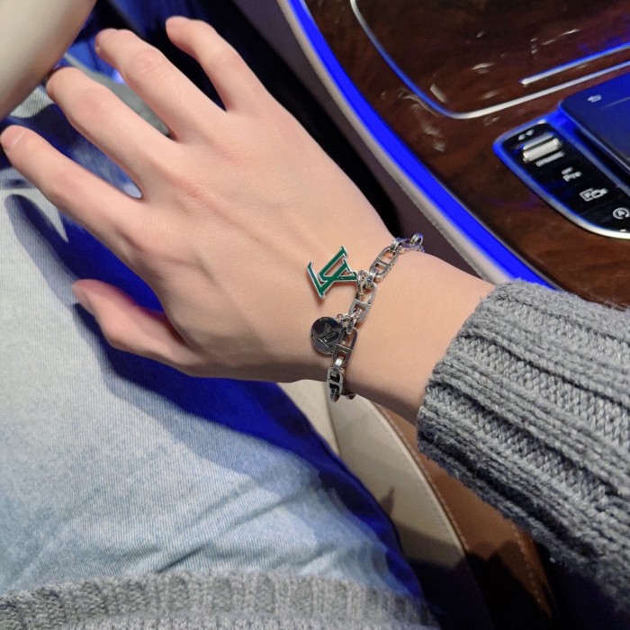 Jewelry Louis Vuitton 276