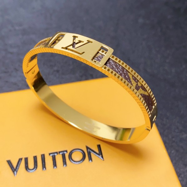 Jewelry Louis Vuitton 259