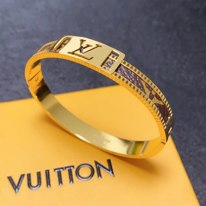 Jewelry Louis Vuitton 259