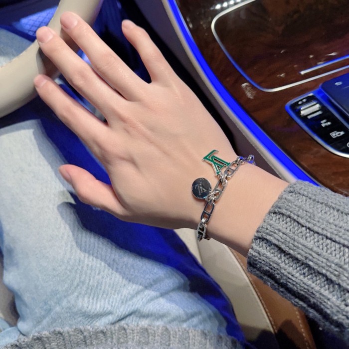 Jewelry Louis Vuitton 276