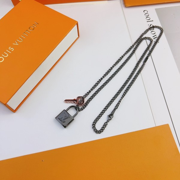 Jewelry Louis Vuitton 268