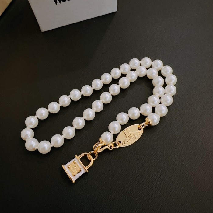 Jewelry vivienne westwood 110