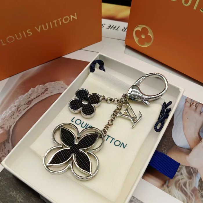 Jewelry Louis Vuitton 238