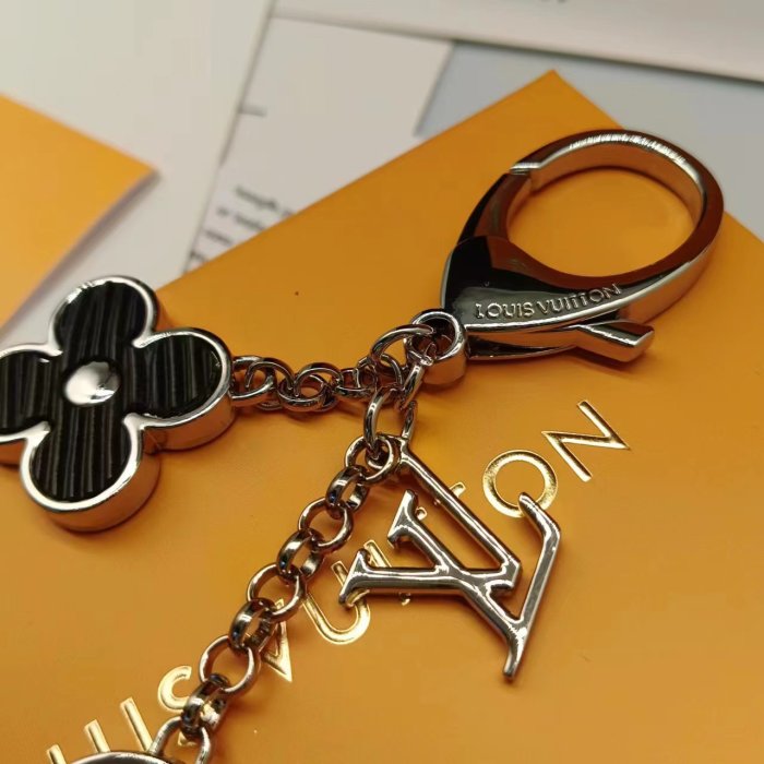 Jewelry Louis Vuitton 238