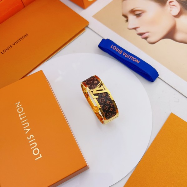 Jewelry Louis Vuitton 246