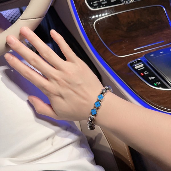 Jewelry Louis Vuitton 261