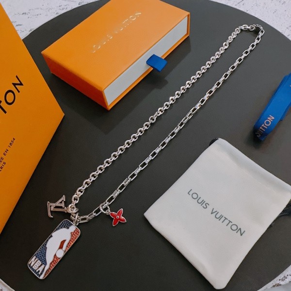 Jewelry Louis Vuitton 275