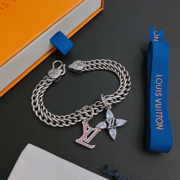 Jewelry Louis Vuitton 262
