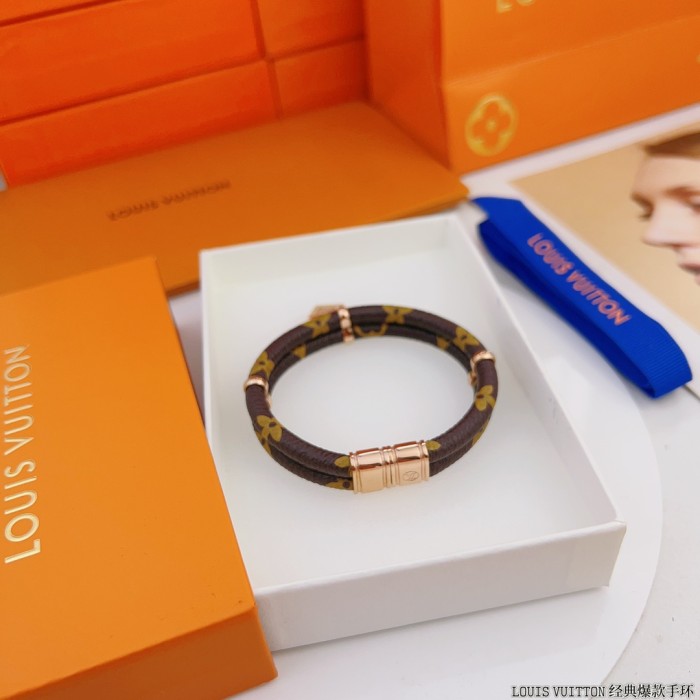 Jewelry Louis Vuitton 244