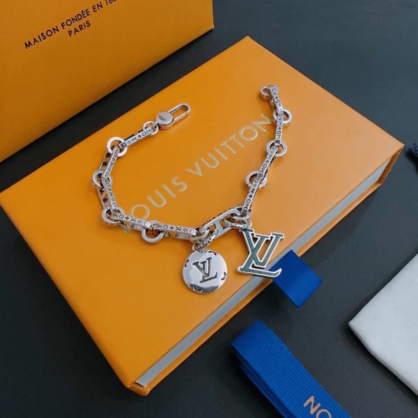 Jewelry Louis Vuitton 276
