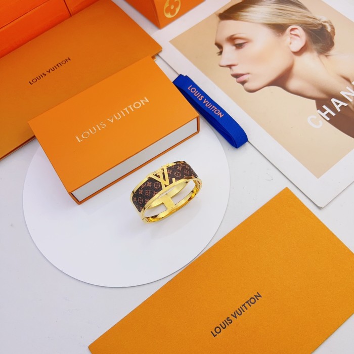 Jewelry Louis Vuitton 246