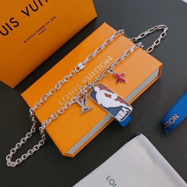 Jewelry Louis Vuitton 275