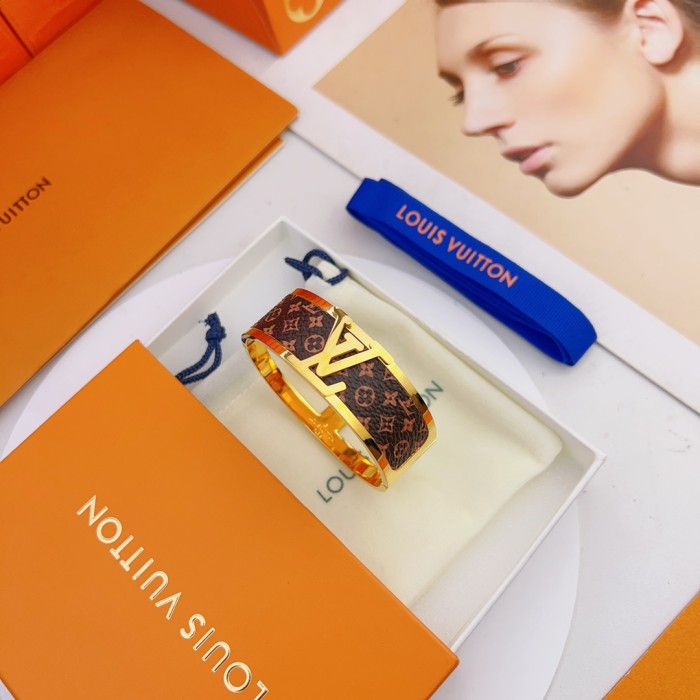 Jewelry Louis Vuitton 246