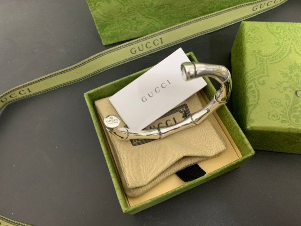 Jewelry Gucci 546