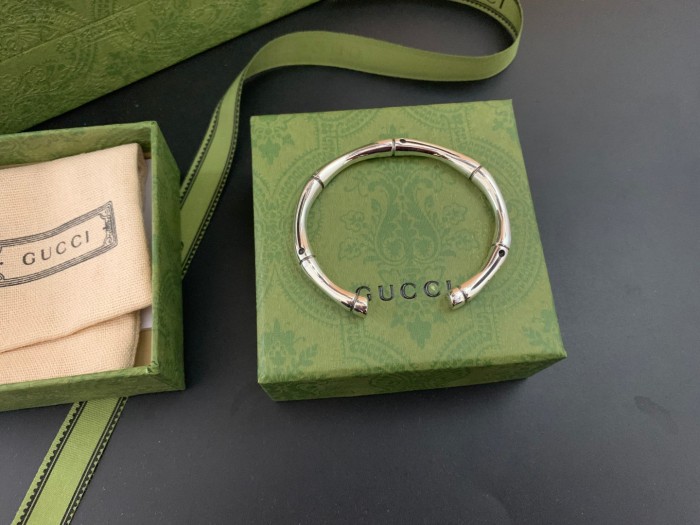 Jewelry Gucci 546