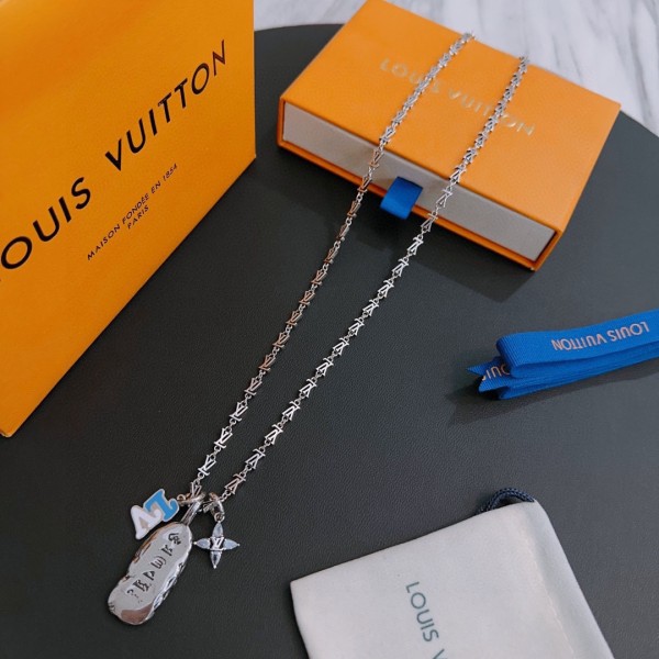 Jewelry Louis Vuitton 286