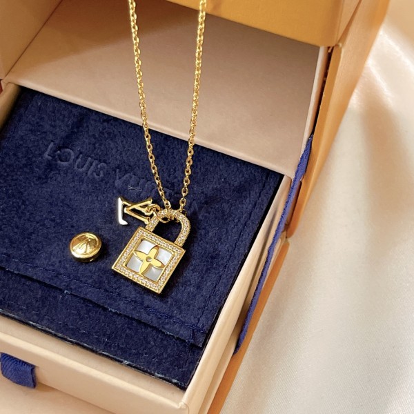 Jewelry Louis Vuitton 293