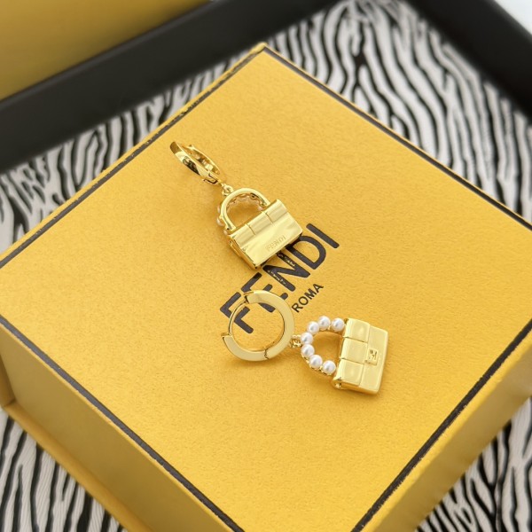 Jewelry FENDI 37