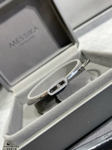 Jewelry MESSIKA 34