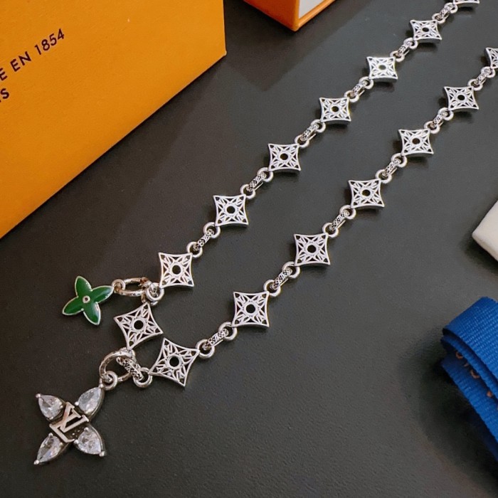 Jewelry Louis Vuitton 301