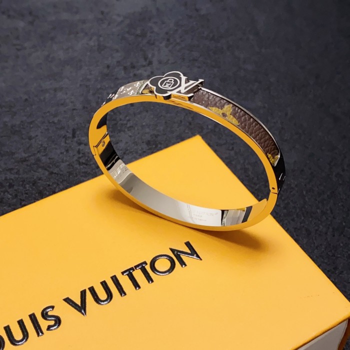 Jewelry Louis Vuitton 302