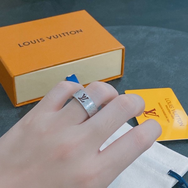 Jewelry Louis Vuitton 296