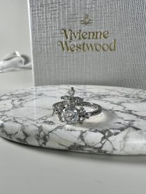 Jewelry vivienne westwood 125