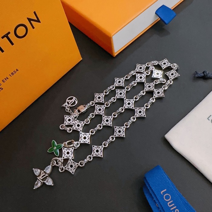 Jewelry Louis Vuitton 301