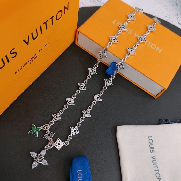 Jewelry Louis Vuitton 301