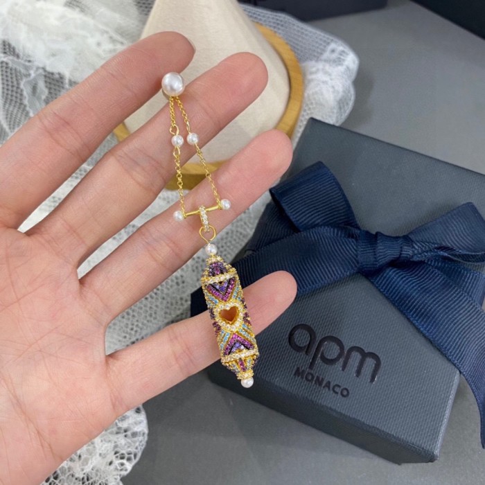 Jewelry APM 28