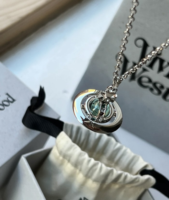 Jewelry vivienne westwood 120