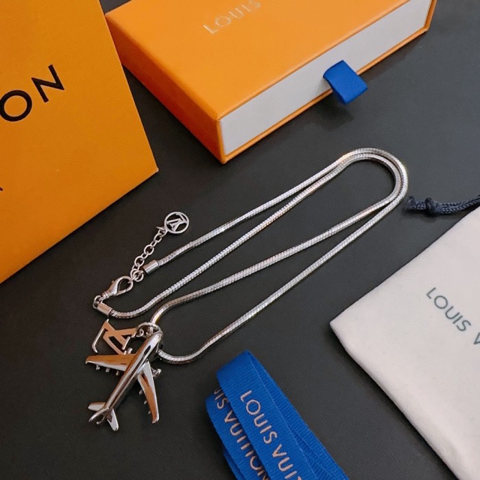 Jewelry Louis Vuitton 298