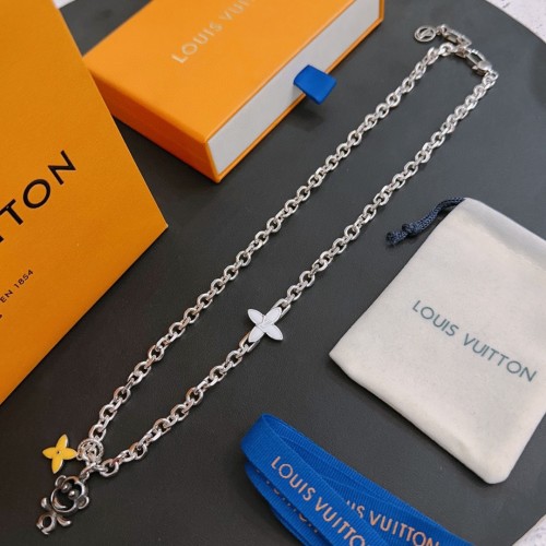 Jewelry Louis Vuitton 300