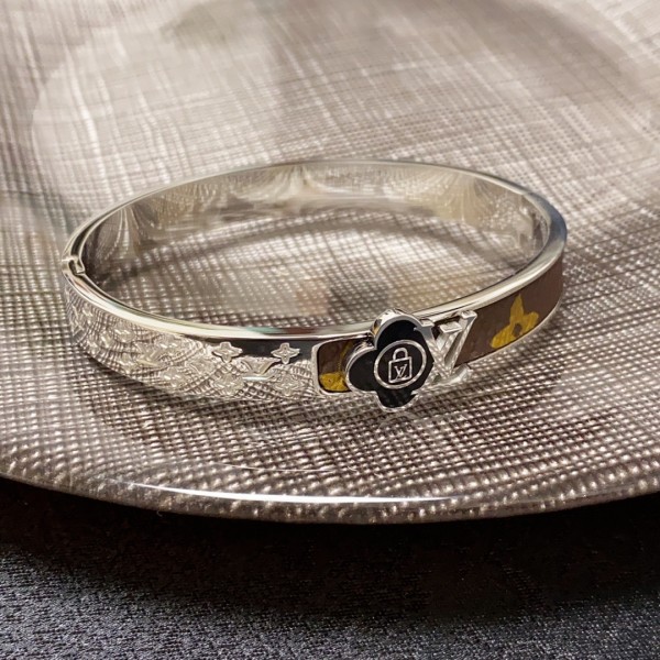 Jewelry Louis Vuitton 302